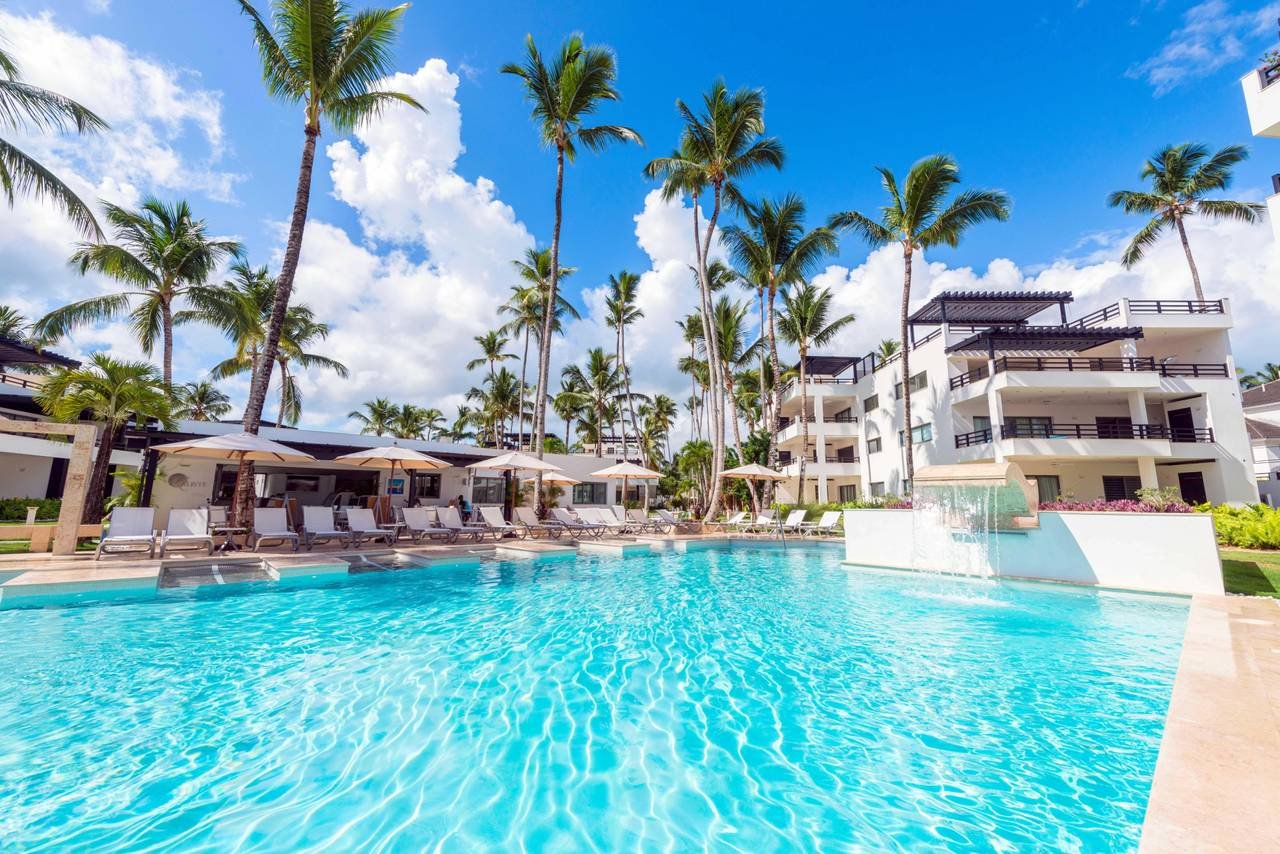3286-Pool1 Penthouse Apartment Opportunity at Aligio