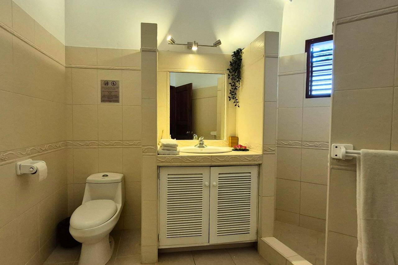 3293-Bathroom3 Beautiful Villa Eder at Playa Bonita