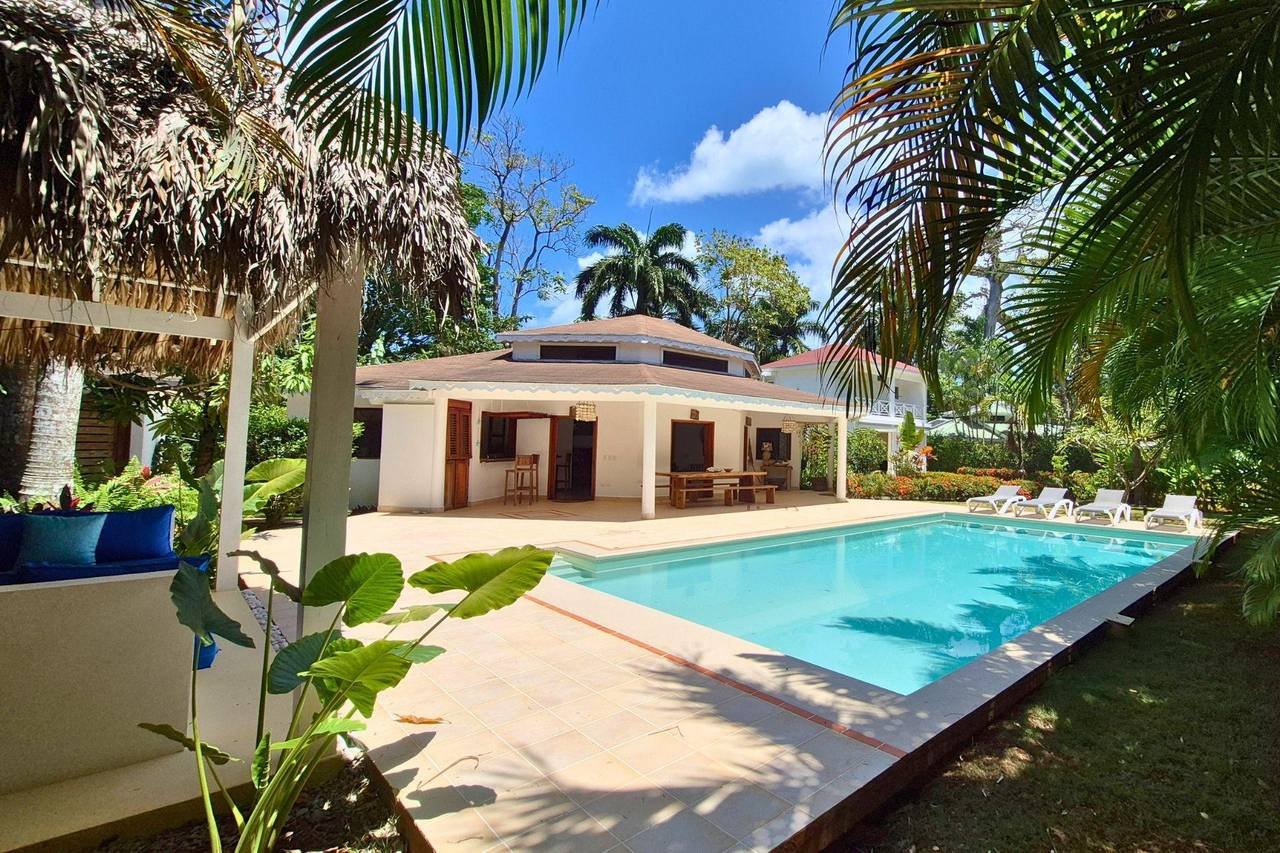 3293-Pool1 Beautiful Villa Eder at Playa Bonita