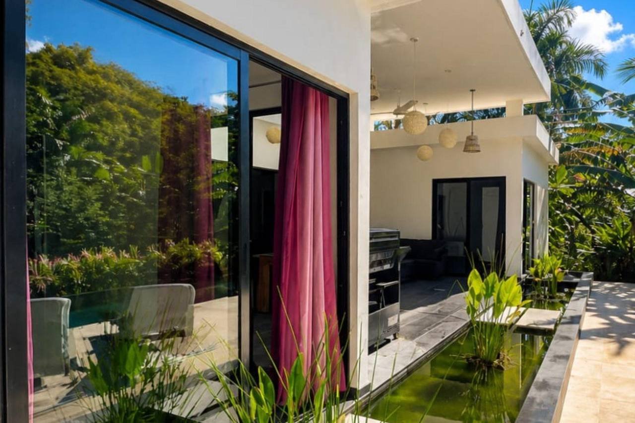 3294-Outside2 Exotic Tropical Oasis Villa