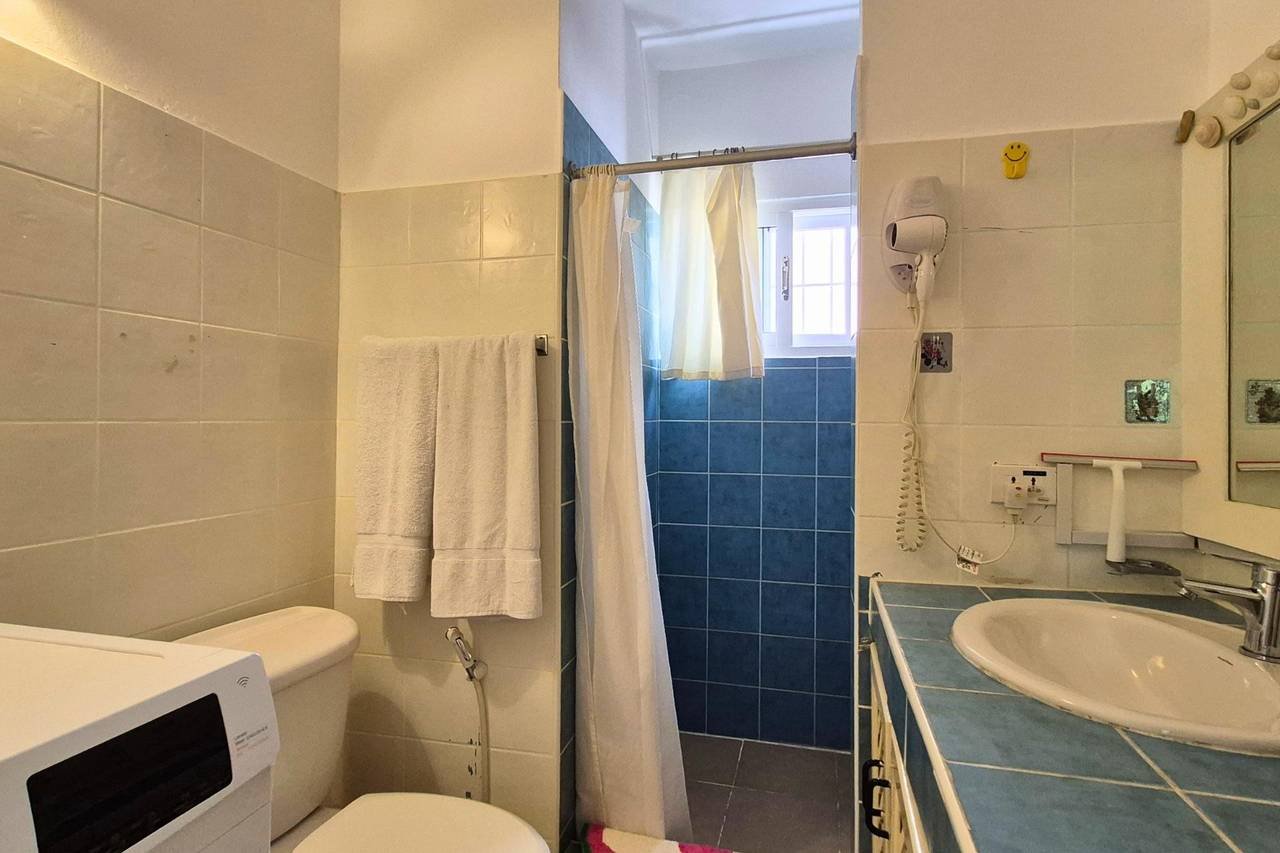 3309-Bathroom3 Renovated Apartment only 50 meters from Playa Popy