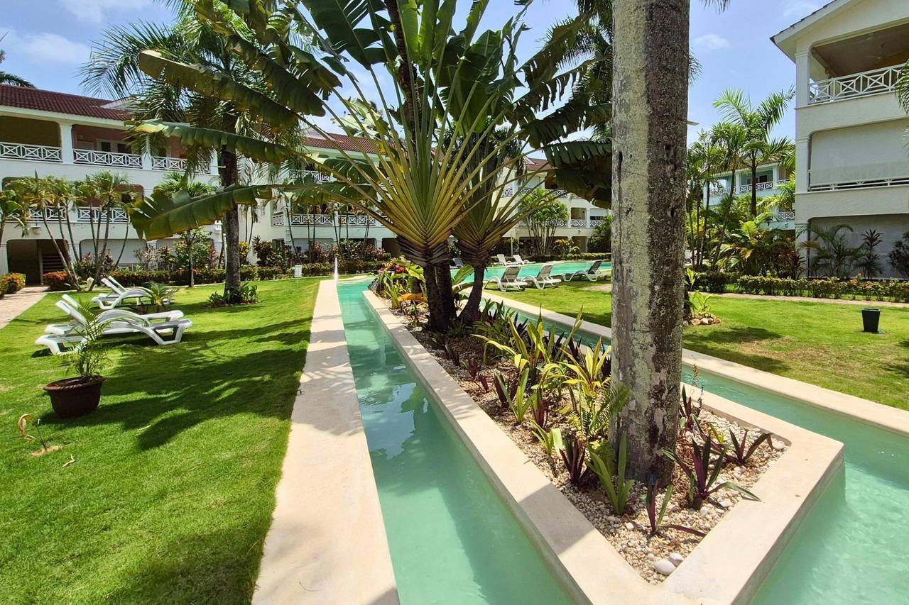 3309-Outside3 Renovated Apartment only 50 meters from Playa Popy