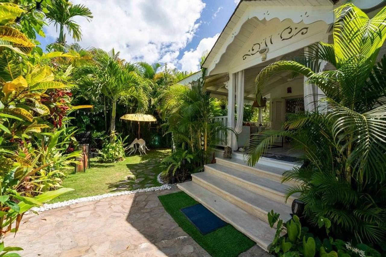 3316-Facade1 Charming Colonial villa near Playa Punta Popy