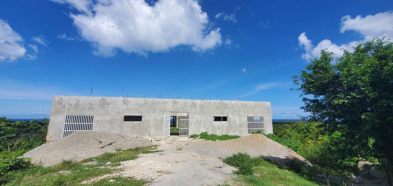 3324-Lot17 32,000m2 Hilltop Land with Ocean View in La Barbacoa