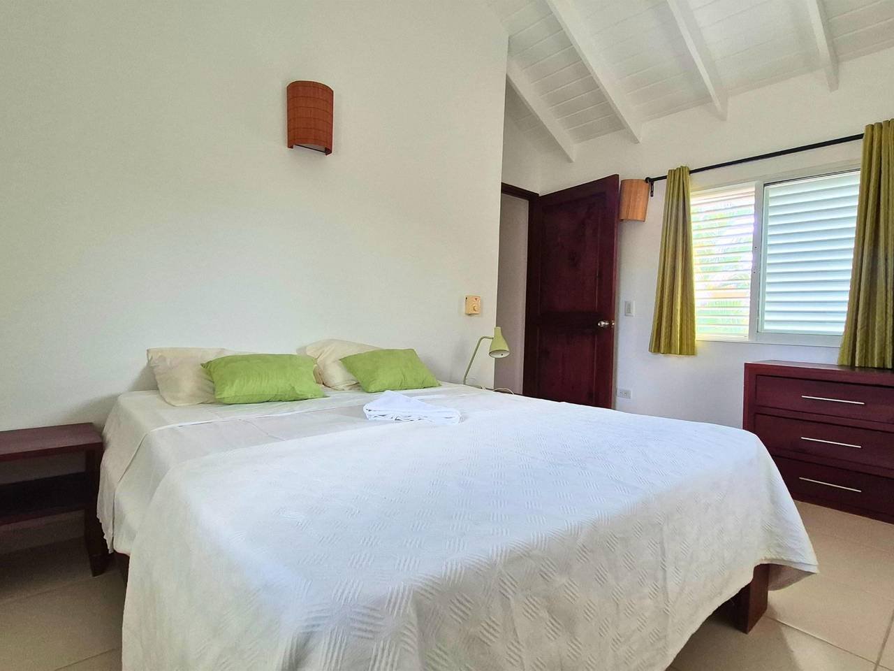 3342-Bedroom2 Charming Colonial Villa Near Playa Punta Popy