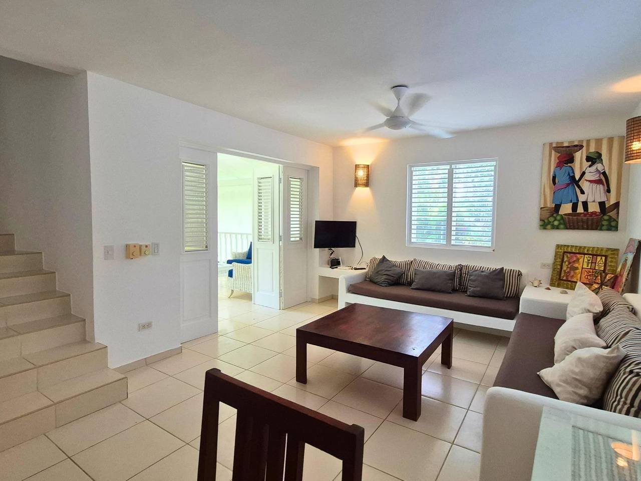 3342-LivingRoom2 Charming Colonial Villa Near Playa Punta Popy