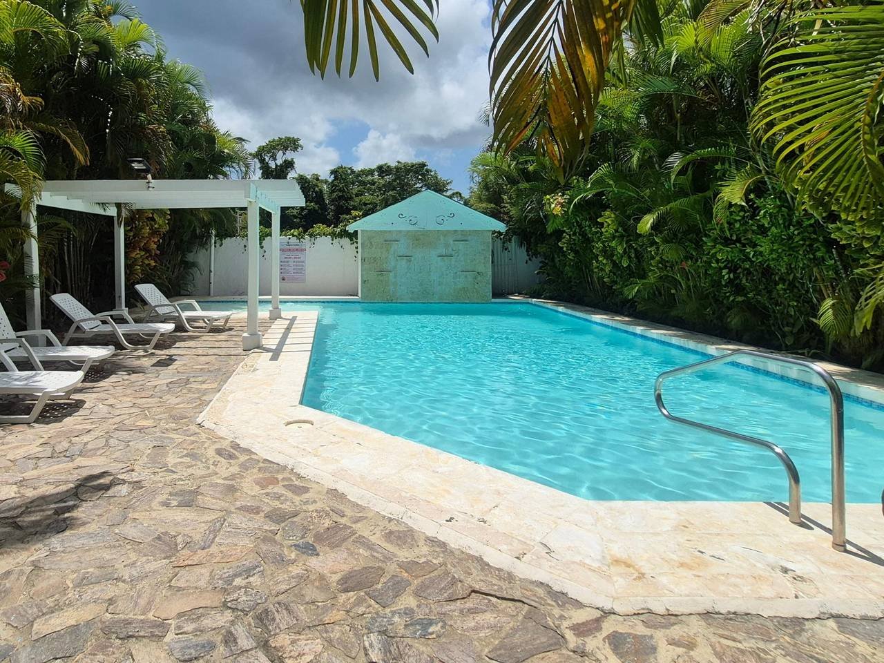3342-Pool3 Charming Colonial Villa Near Playa Punta Popy