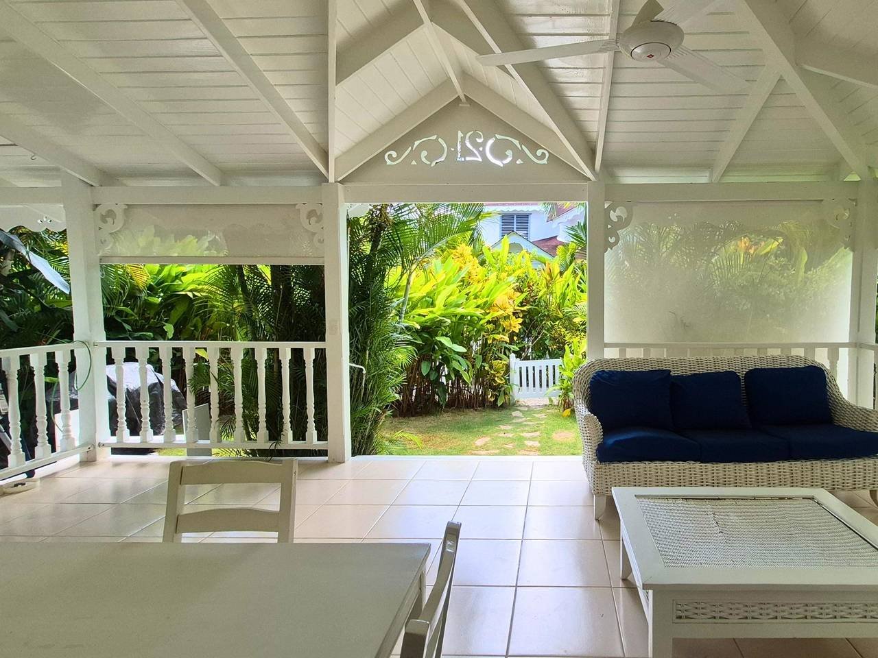 3342-Terrace5 Charming Colonial Villa Near Playa Punta Popy