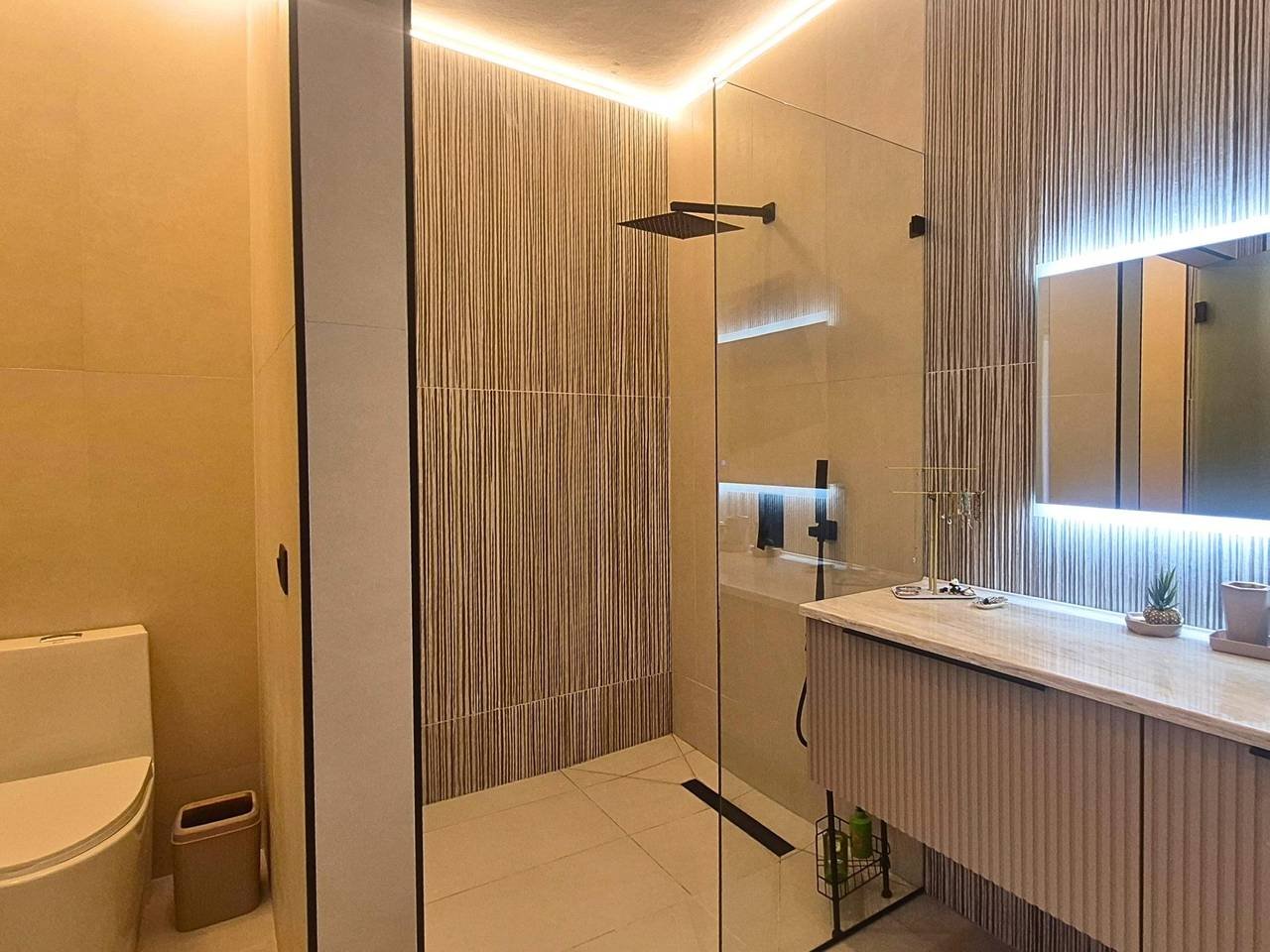 3352-Bathroom3 Exclusive Luxury Villa with Ocean Views