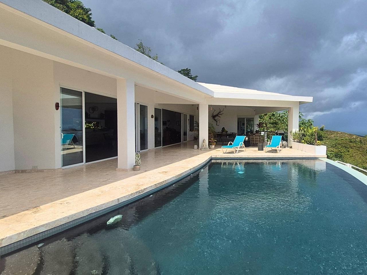 3352-Pool1 Exclusive Luxury Villa with Ocean Views