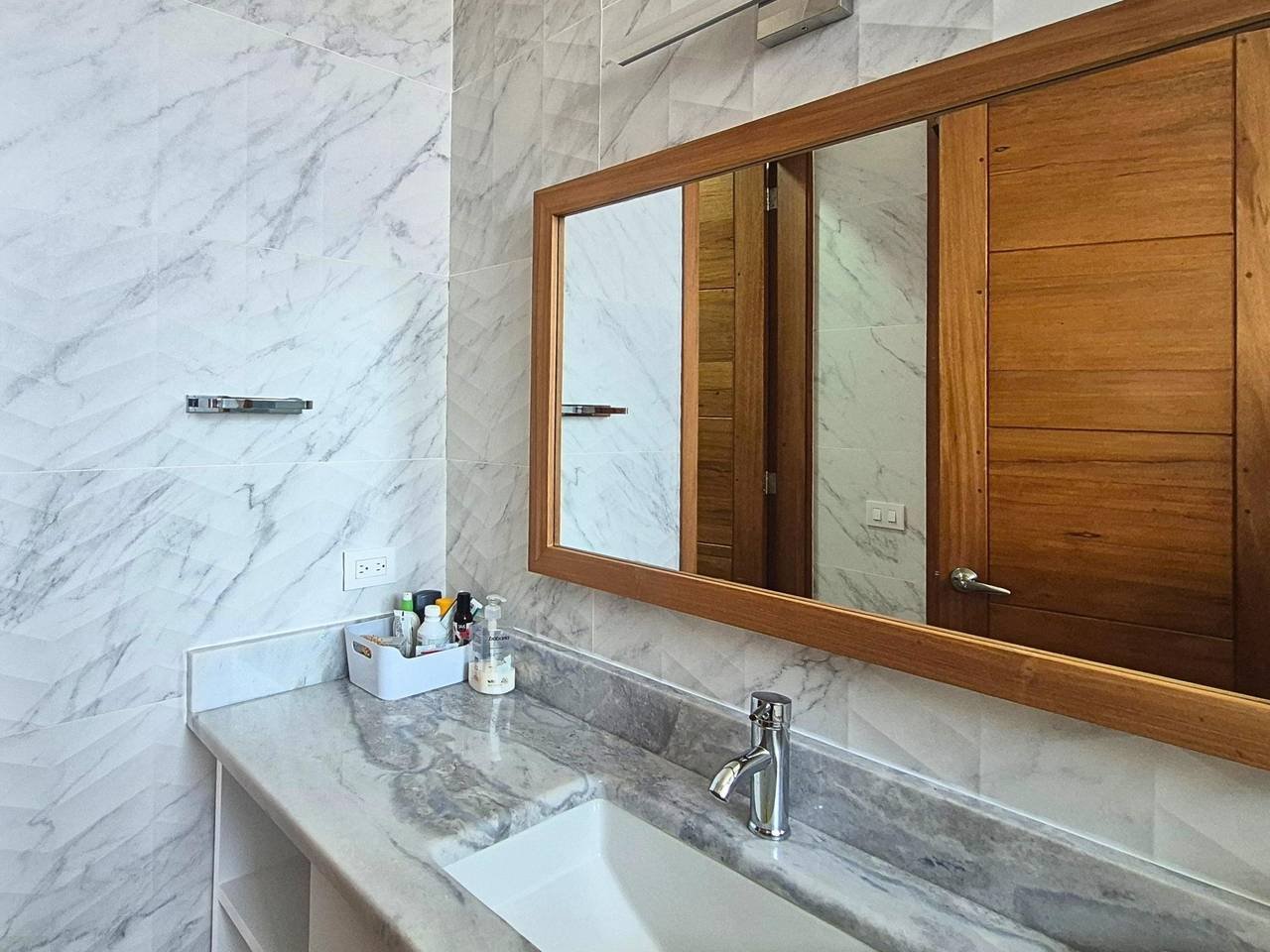 3353-Bathroom2 Exceptional Villa with Panoramic Spectacular Sea Views