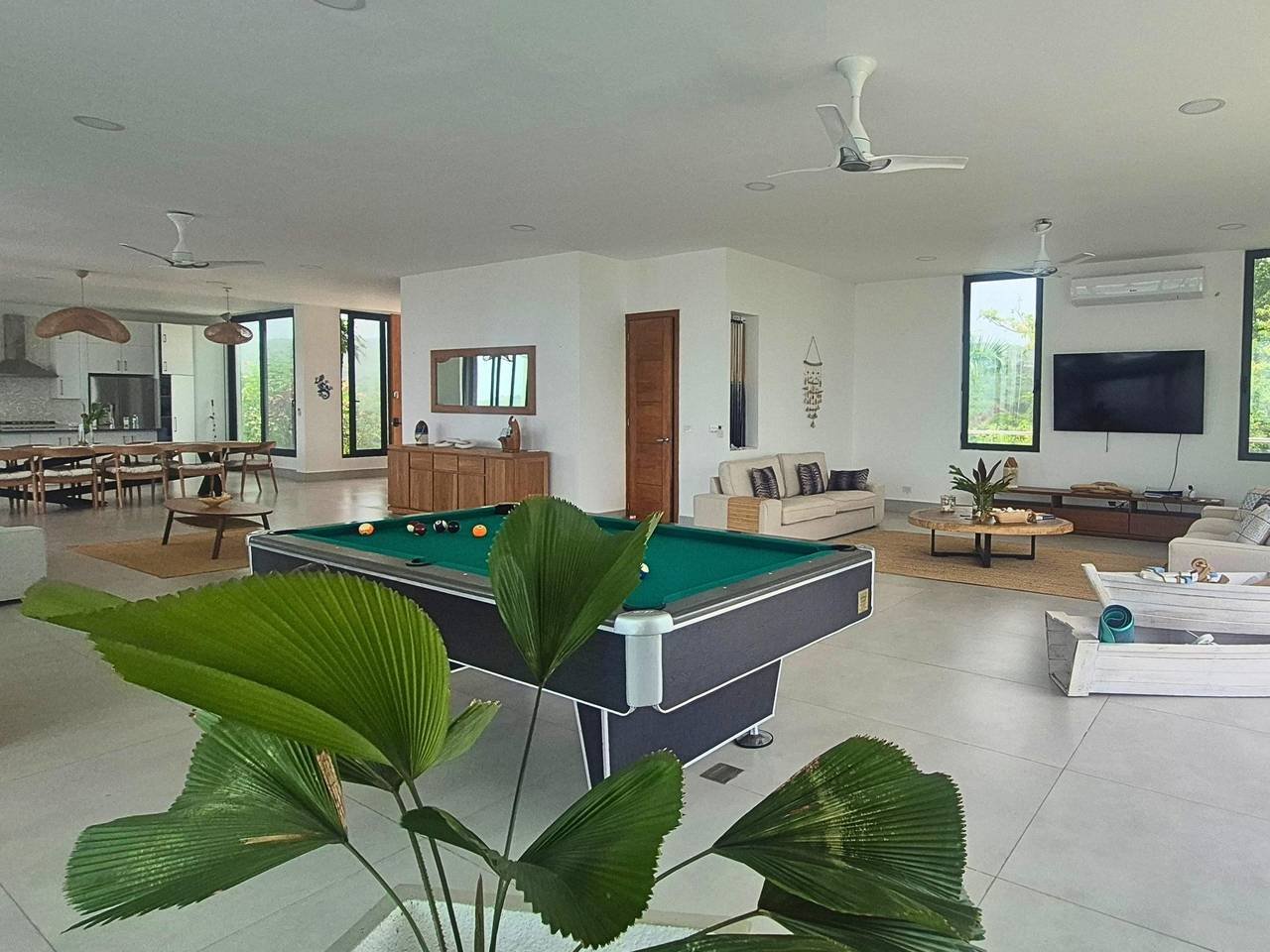 3353-LivingArea6 Exceptional Villa with Panoramic Spectacular Sea Views