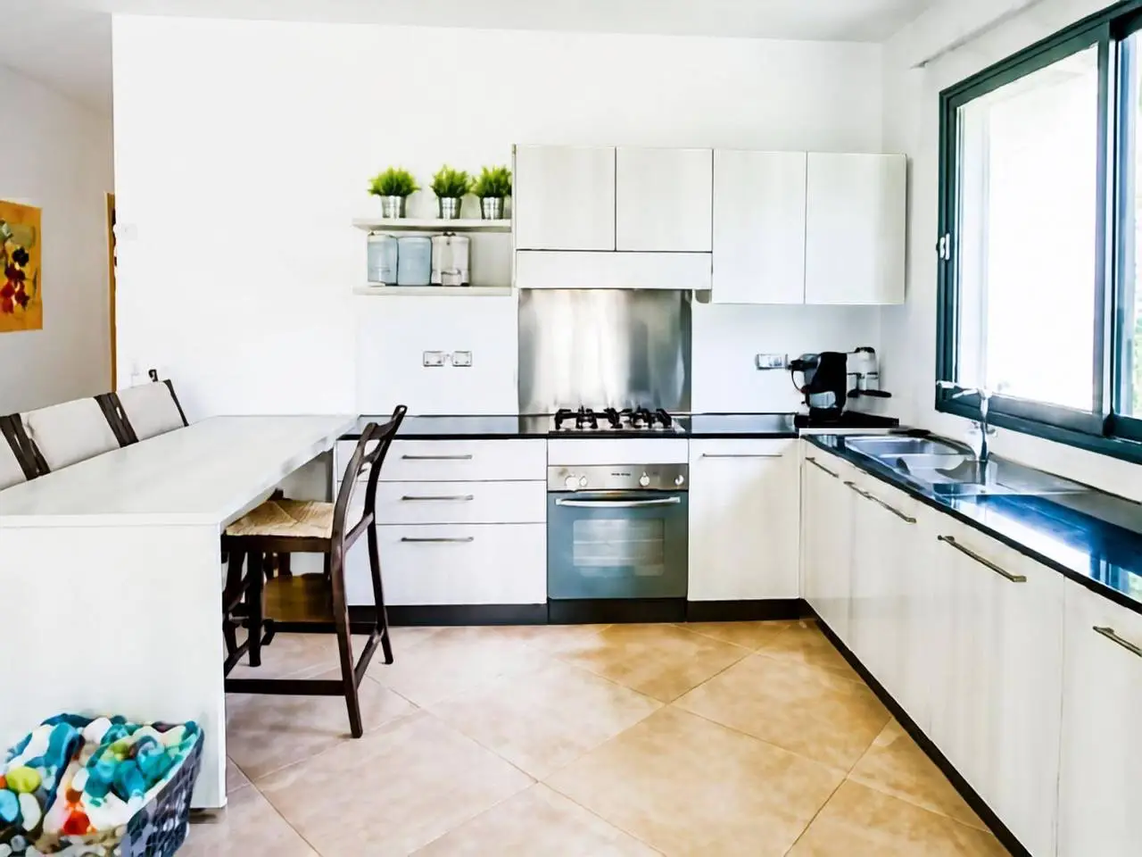 3393-Kitchen1 Modern 2-Bedroom Apartment in Playa Las Ballenas