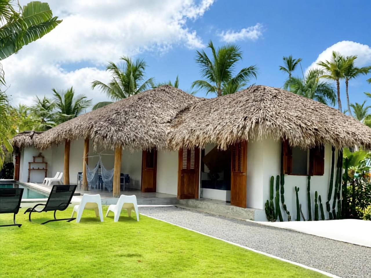 3394-Outside1 Villa Los Nómadas at Playa Cosón