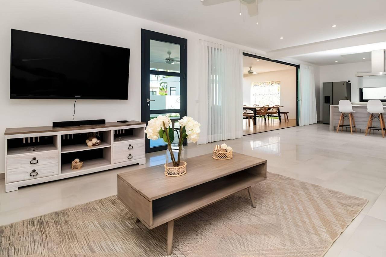 3397-LivingROom2 Modern Apartment at Beautiful Popy Beach