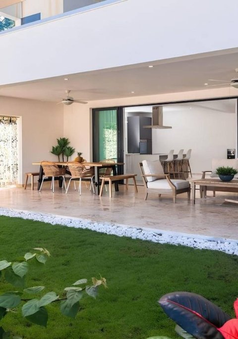 Modern Apartment at Beautiful Popy Beach