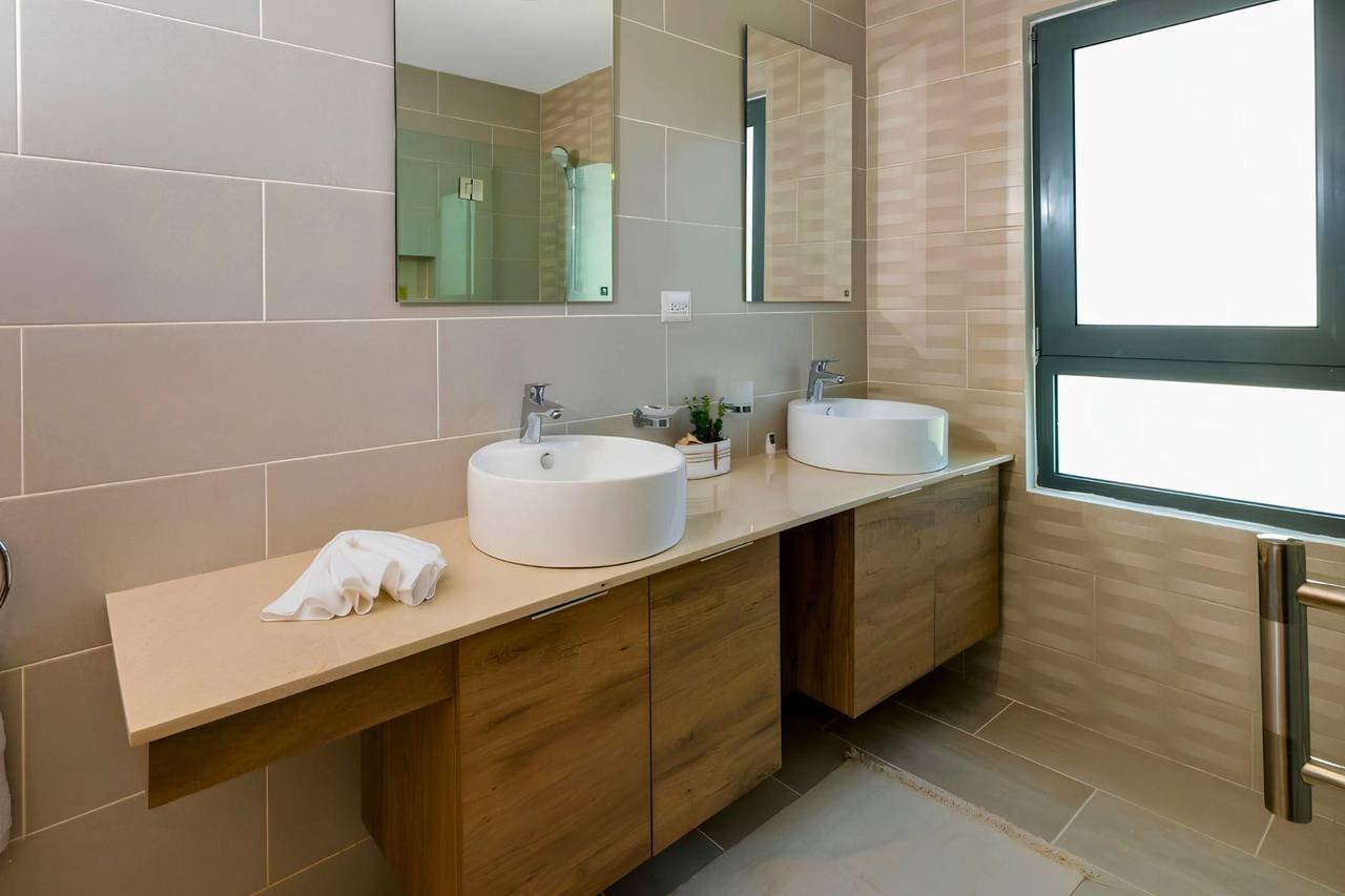 3398-Bathrpom1 Modern Apartment at Amare Residences