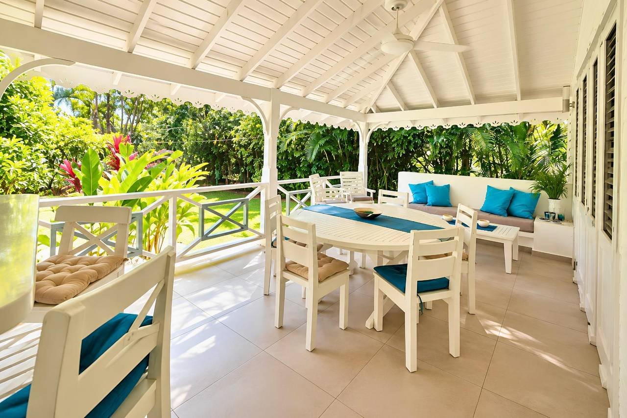 3400-Terrace1 Charming Renovated Villa near Beautiful Playa Las Ballenas