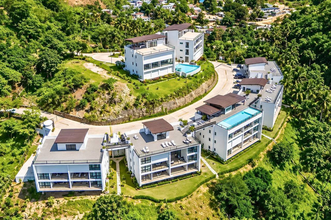 3401-Aerial2 Modern Apartment with Ocean View and Rooftop Pool
