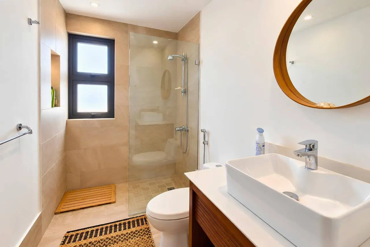 3401-Bathroom2 Modern Apartment with Ocean View and Rooftop Pool