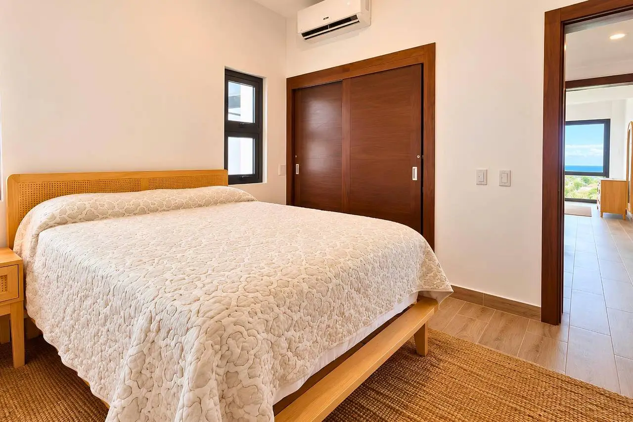 3401-Bedroom1 Modern Apartment with Ocean View and Rooftop Pool