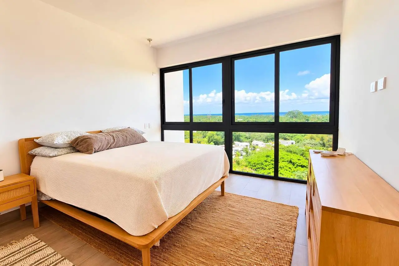 3401-Bedroom2 Modern Apartment with Ocean View and Rooftop Pool