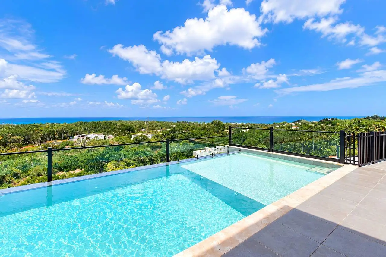 3401-Pool1 Modern Apartment with Ocean View and Rooftop Pool
