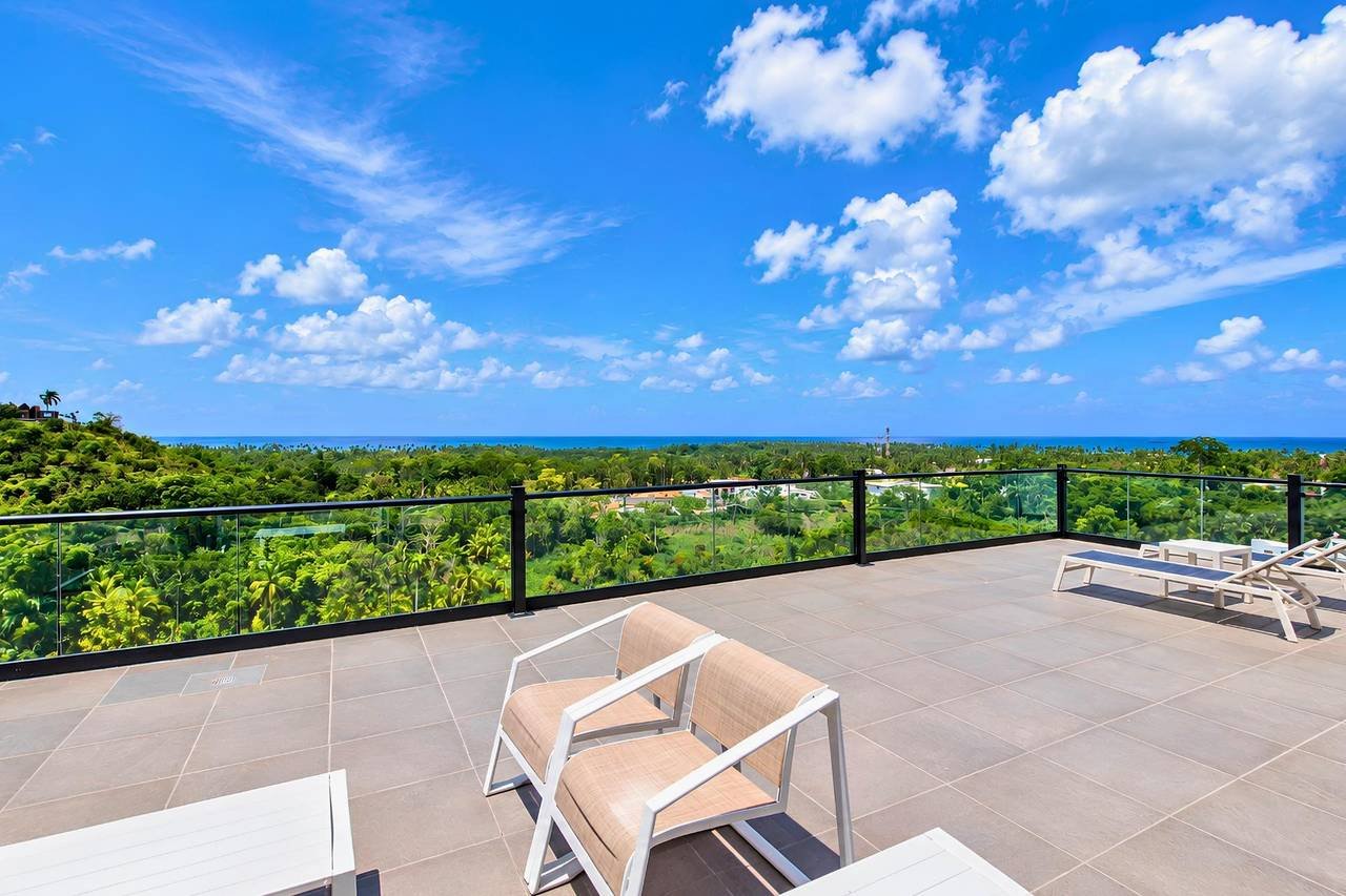 3401-Terrace4 Modern Apartment with Ocean View and Rooftop Pool