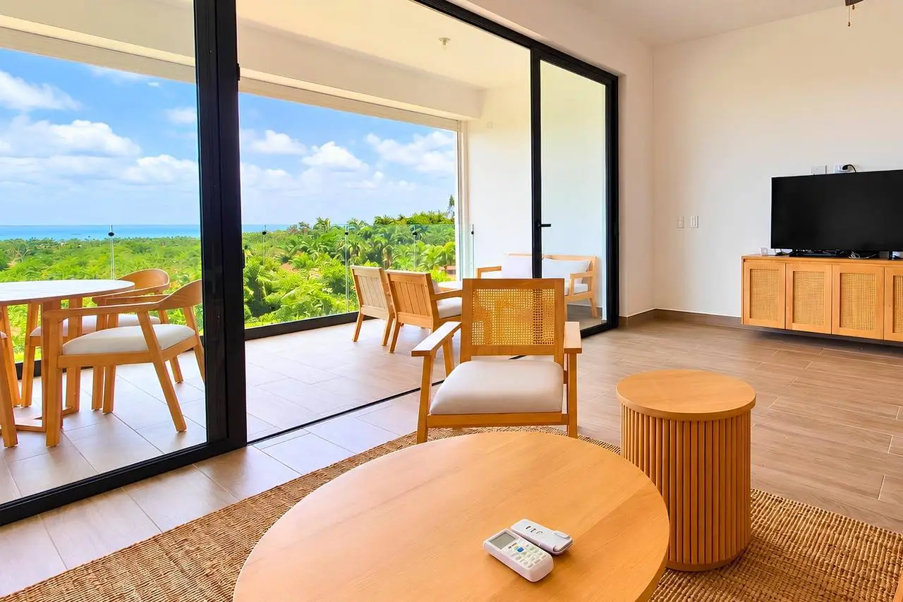 3401-View1 Modern Apartment with Ocean View and Rooftop Pool