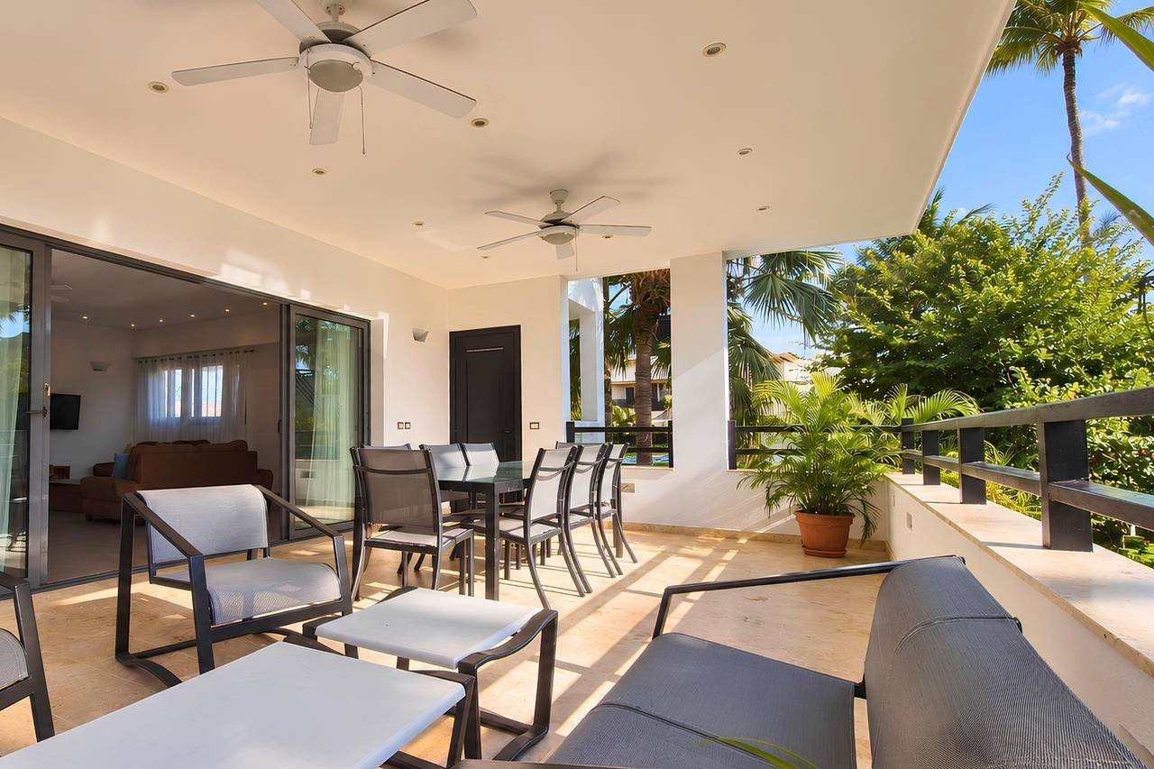 3403-terrace2 3 Bedroom Apartment – Steps to Playa Punta Popy !