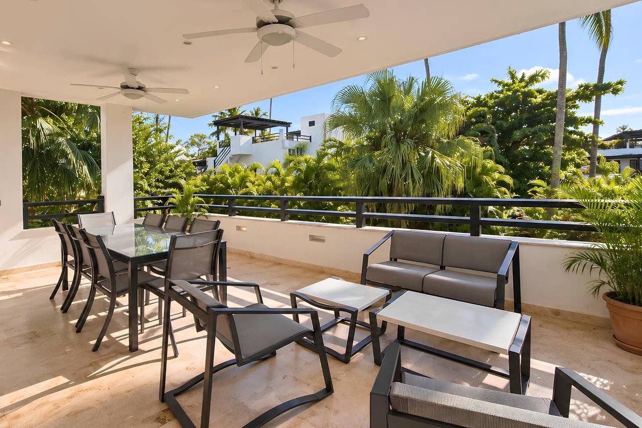 3403-terrace4 3 Bedroom Apartment – Steps to Playa Punta Popy !