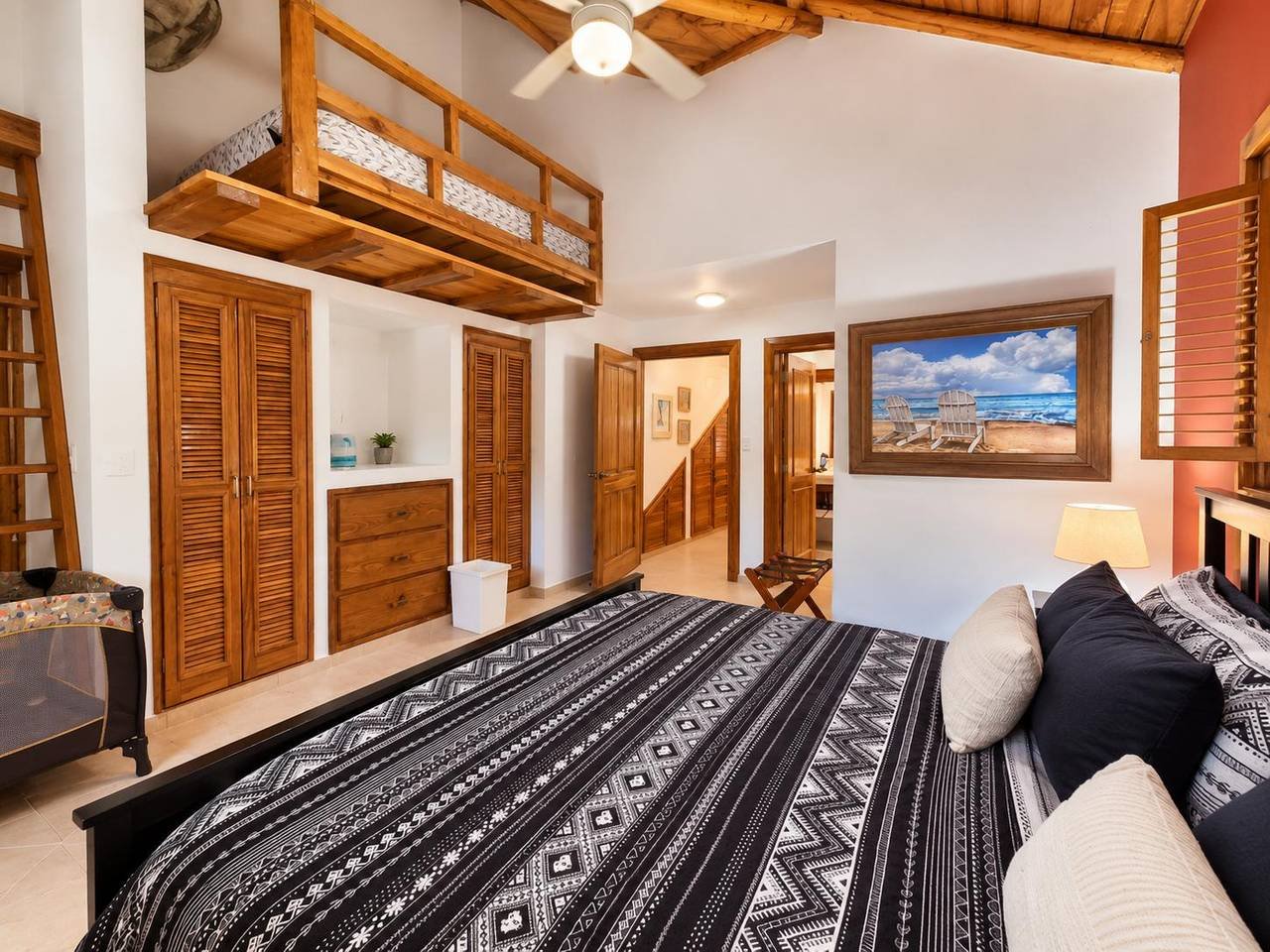 3406-Bedroom10 Beautiful Tropical Villa with Bungalow 100m from Playa Las Ballenas !