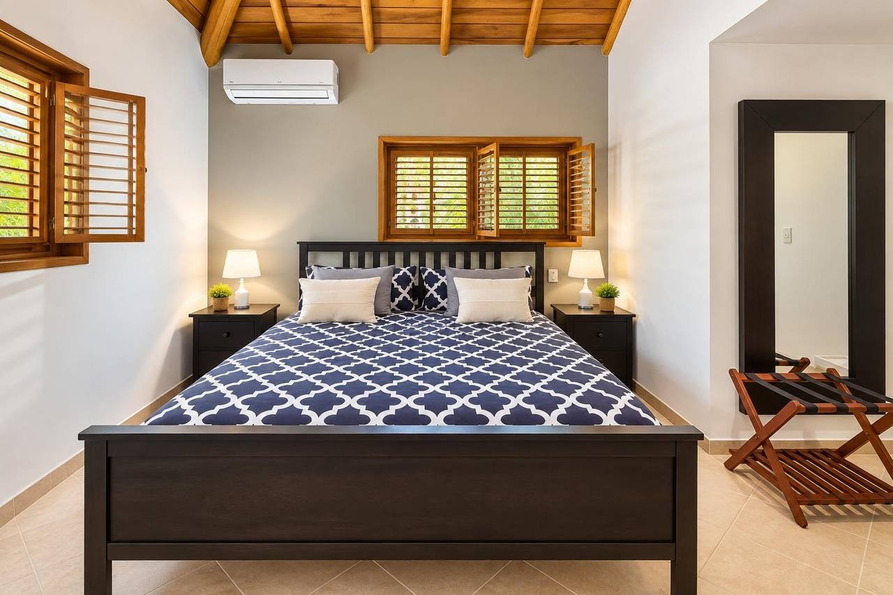 3406-Bedroom2 Beautiful Tropical Villa with Bungalow 100m from Playa Las Ballenas !