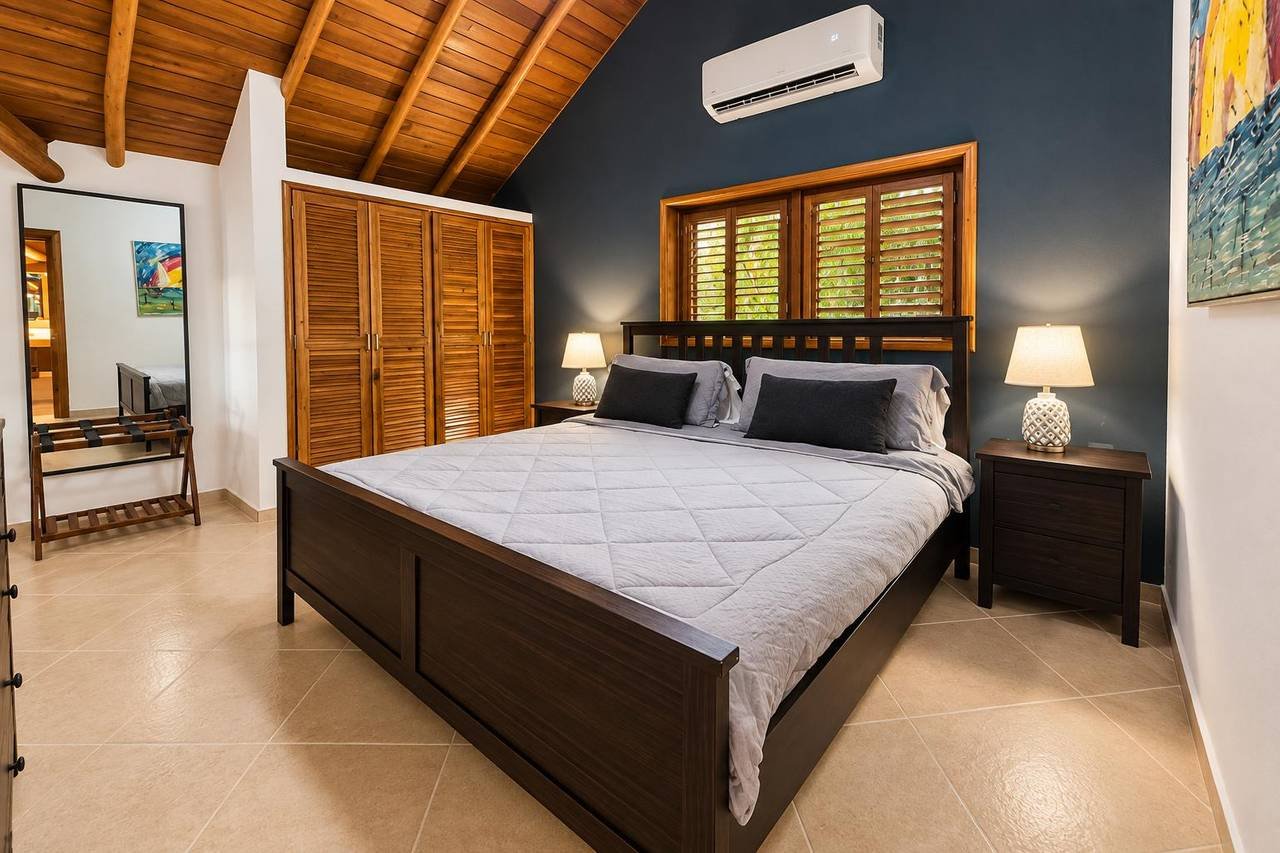 3406-Bedroom6 Beautiful Tropical Villa with Bungalow 100m from Playa Las Ballenas !