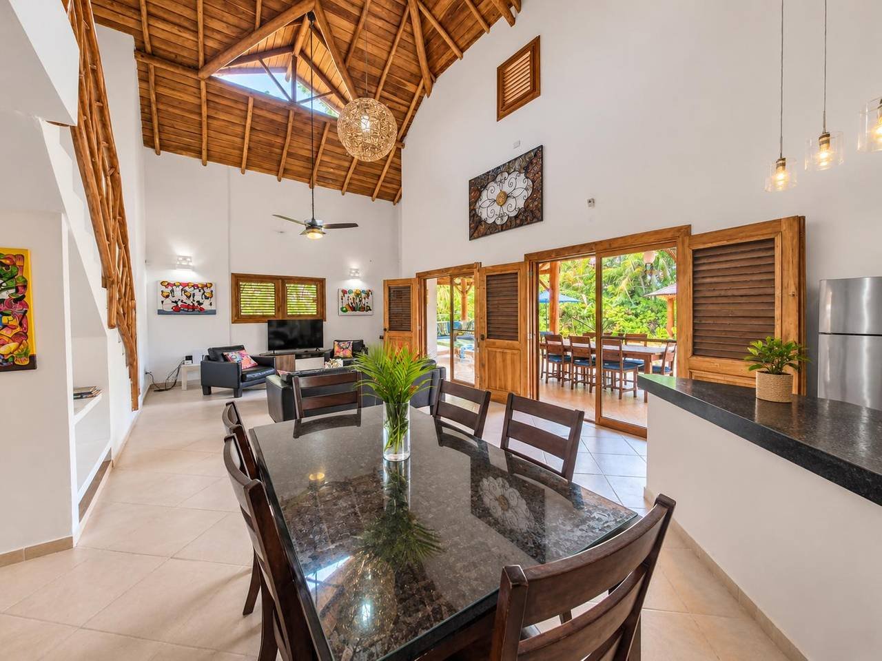 3406-DiningRoom2 Beautiful Tropical Villa with Bungalow 100m from Playa Las Ballenas !