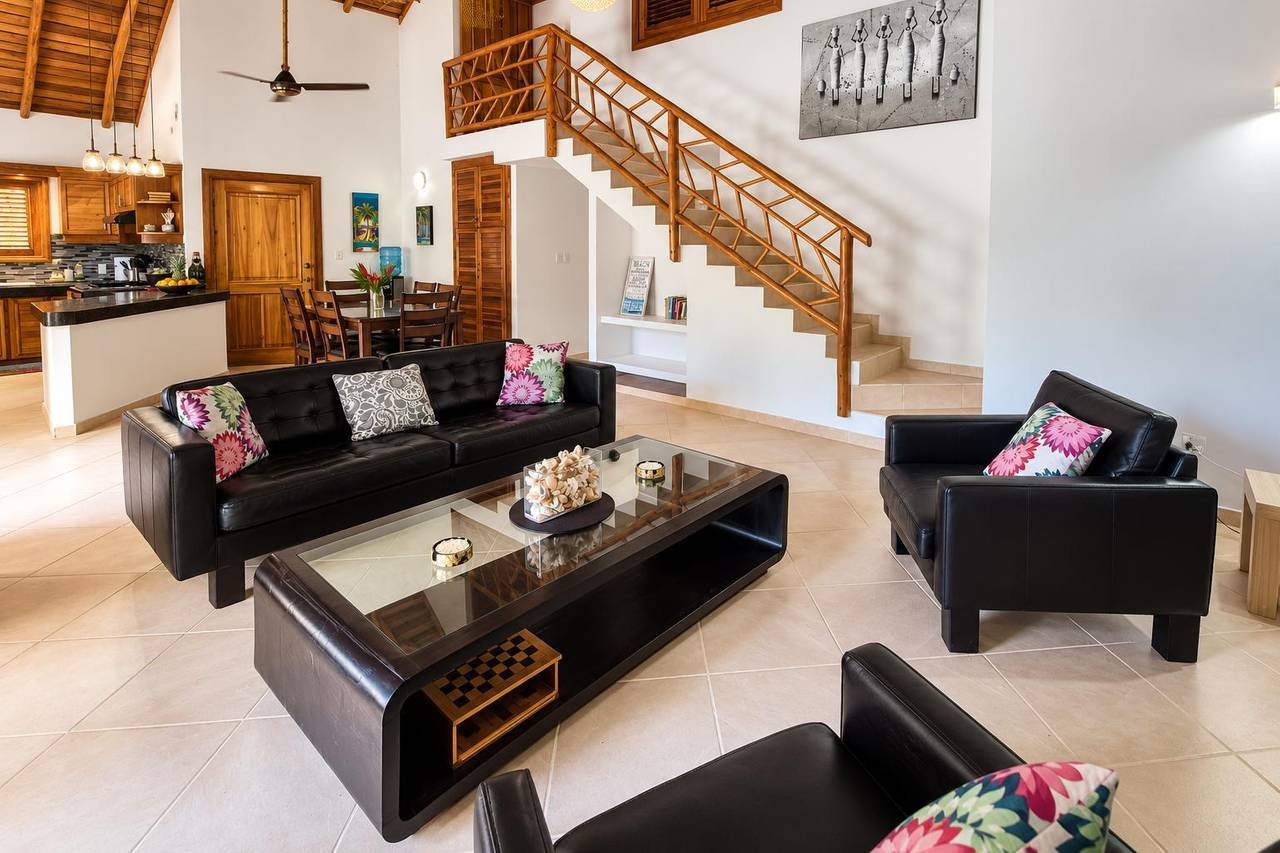 3406-LivingRoom2 Beautiful Tropical Villa with Bungalow 100m from Playa Las Ballenas !