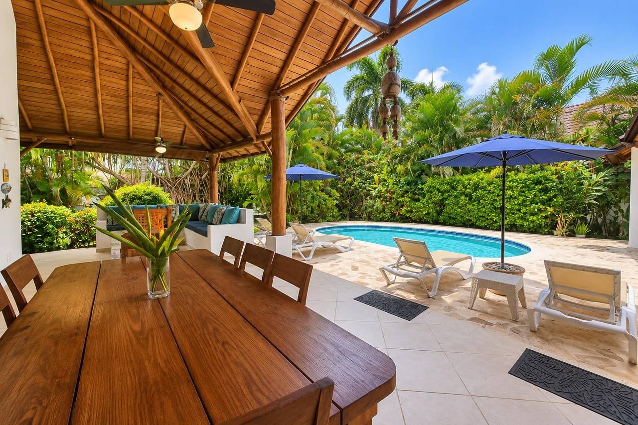 3406-Terrace3 Beautiful Tropical Villa with Bungalow 100m from Playa Las Ballenas !