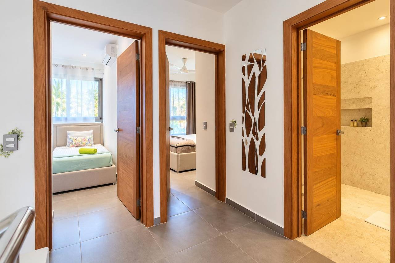 3408-2ndfloor Modern Townhouse near Playa Punta Popy
