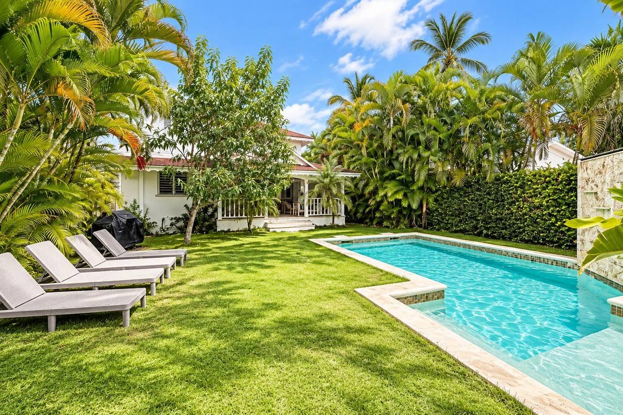 3415-Pool1 Charming 4-bedroom villa at Playa Las Ballenas