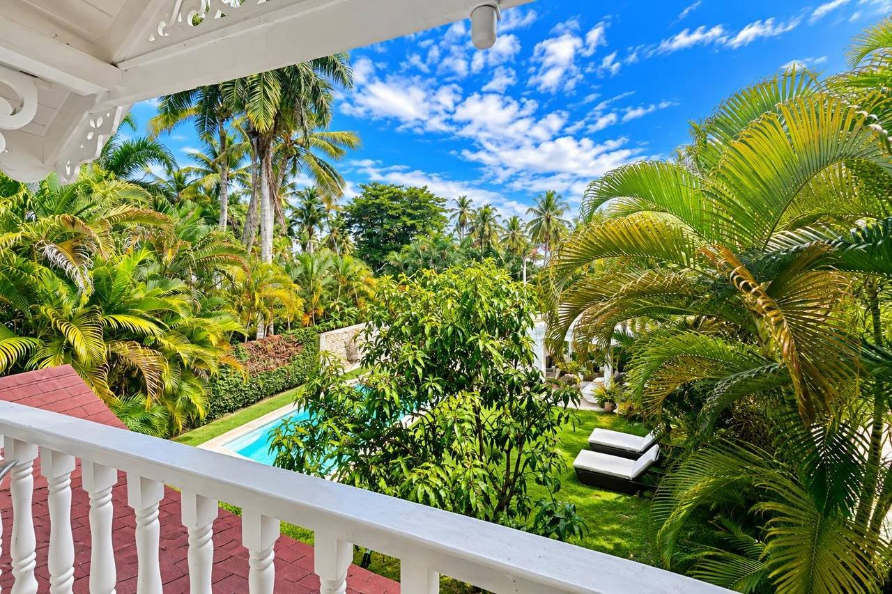 3415-View1 Charming 4-bedroom villa at Playa Las Ballenas