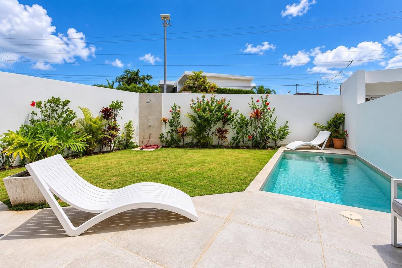 Superb Contemporary Villa at Playa Popy !