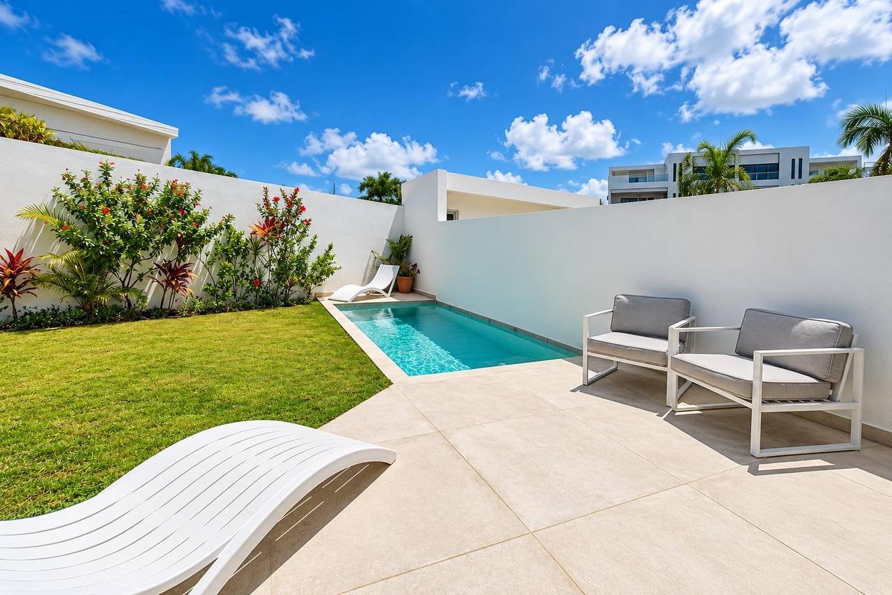 Superb Contemporary Villa at Playa Popy !