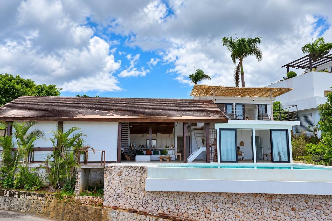 3430-Facade1 Beautiful Ocean View Villa at Bella Vista