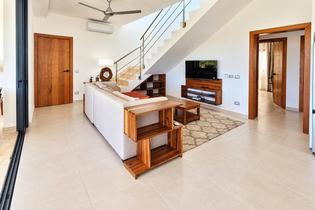 Awesome Ocean view penthouse at Bonita Village