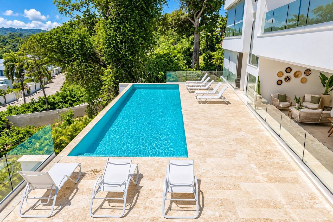 Awesome Ocean view penthouse at Bonita Village