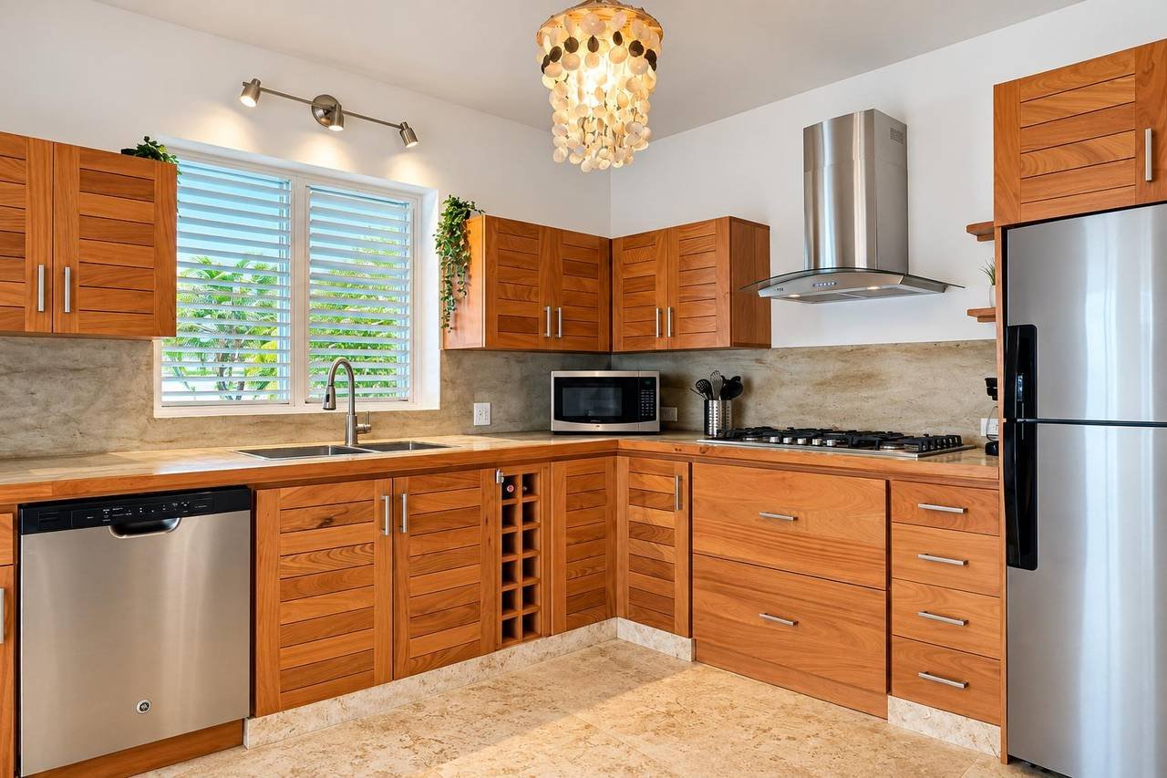 3451-Kitchen1 Charming 4 Bedroom Colonial Villa with Private pool near Playa Las Ballenas