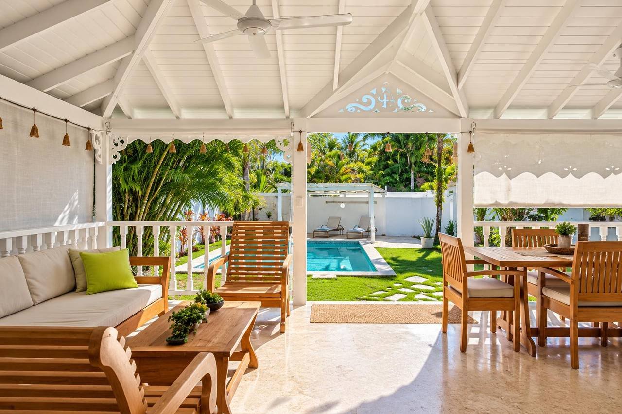 3451-Terrace1 Charming 4 Bedroom Colonial Villa with Private pool near Playa Las Ballenas